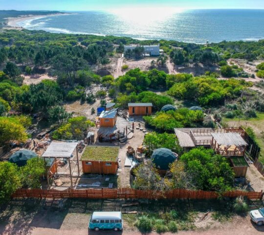 Complejo Playa Grande, Los Domos Glamping, Punta del Diablo, Uruguay